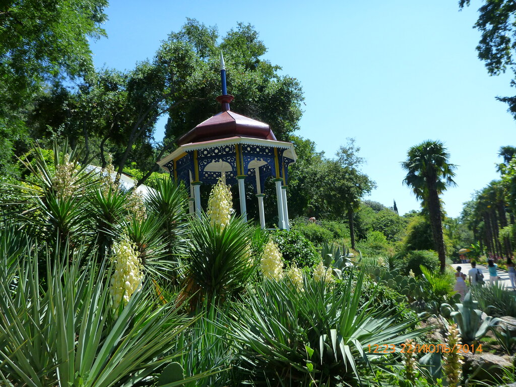 Landmark, attraction Беседка в нижнем парке НБС, Republic of Crimea, photo