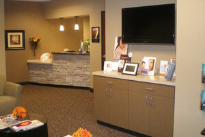 Victor M. Perez, Md, Facs - Renue Aesthetic Surgery (Kansas, Johnson County, Overland Park), spa