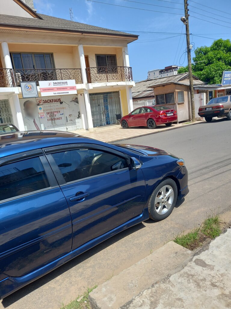 Microfinance institution Jackfaus, Accra, photo