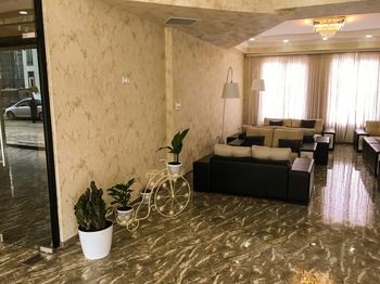 Фото LPlaza Hotel