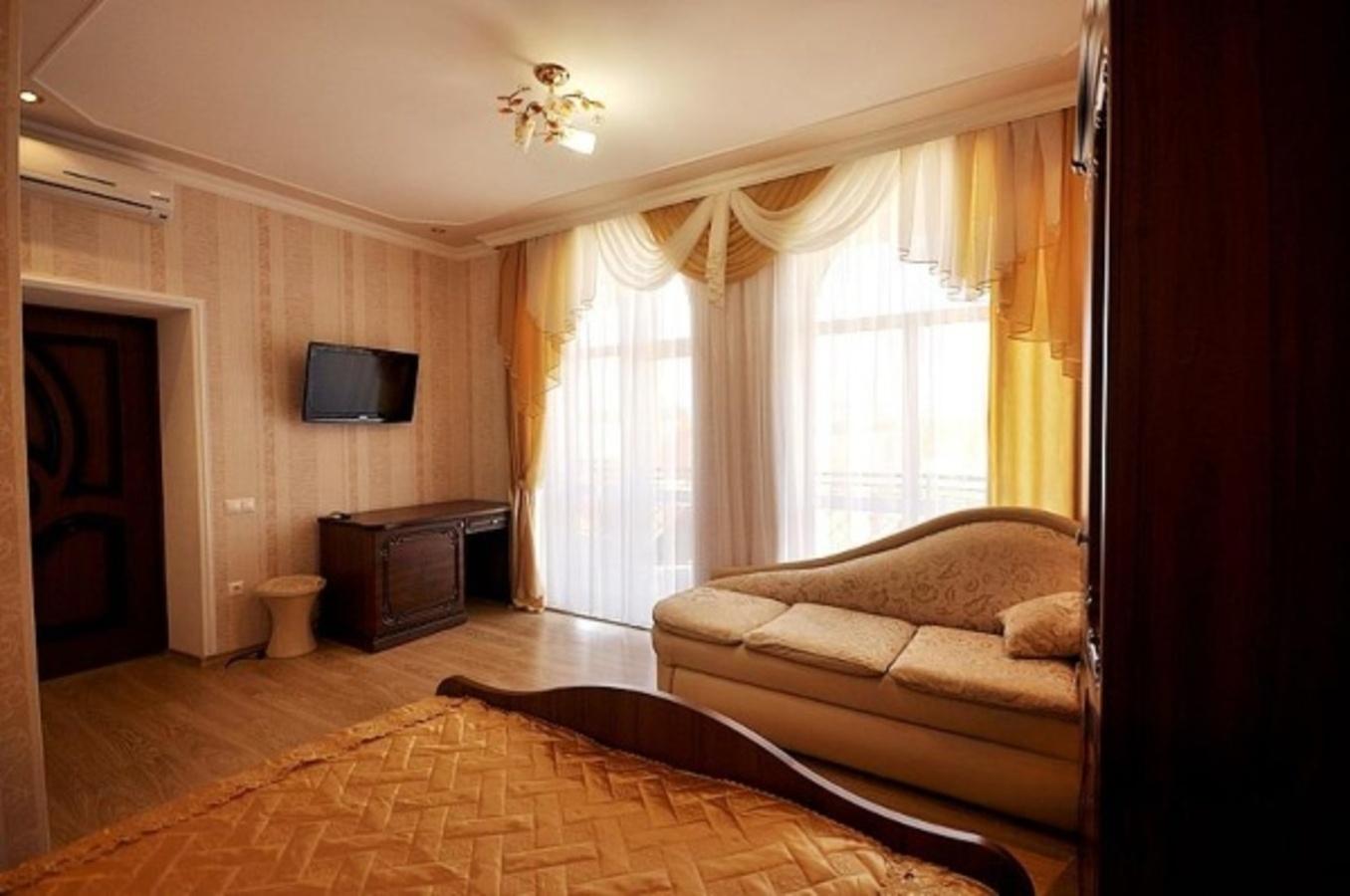 Фото Карс Геленджикский