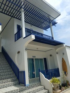 отель Blue Sky Koh Larn Resort