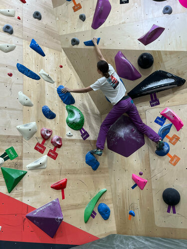 Әдемі қызыл шашты ретро порно қараңыз