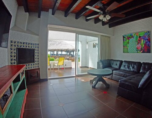 Гостиница Las Rocas Resort And SPA