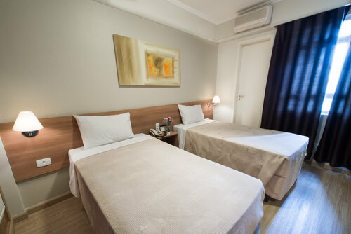 Гостиница Summit Hotel Monaco