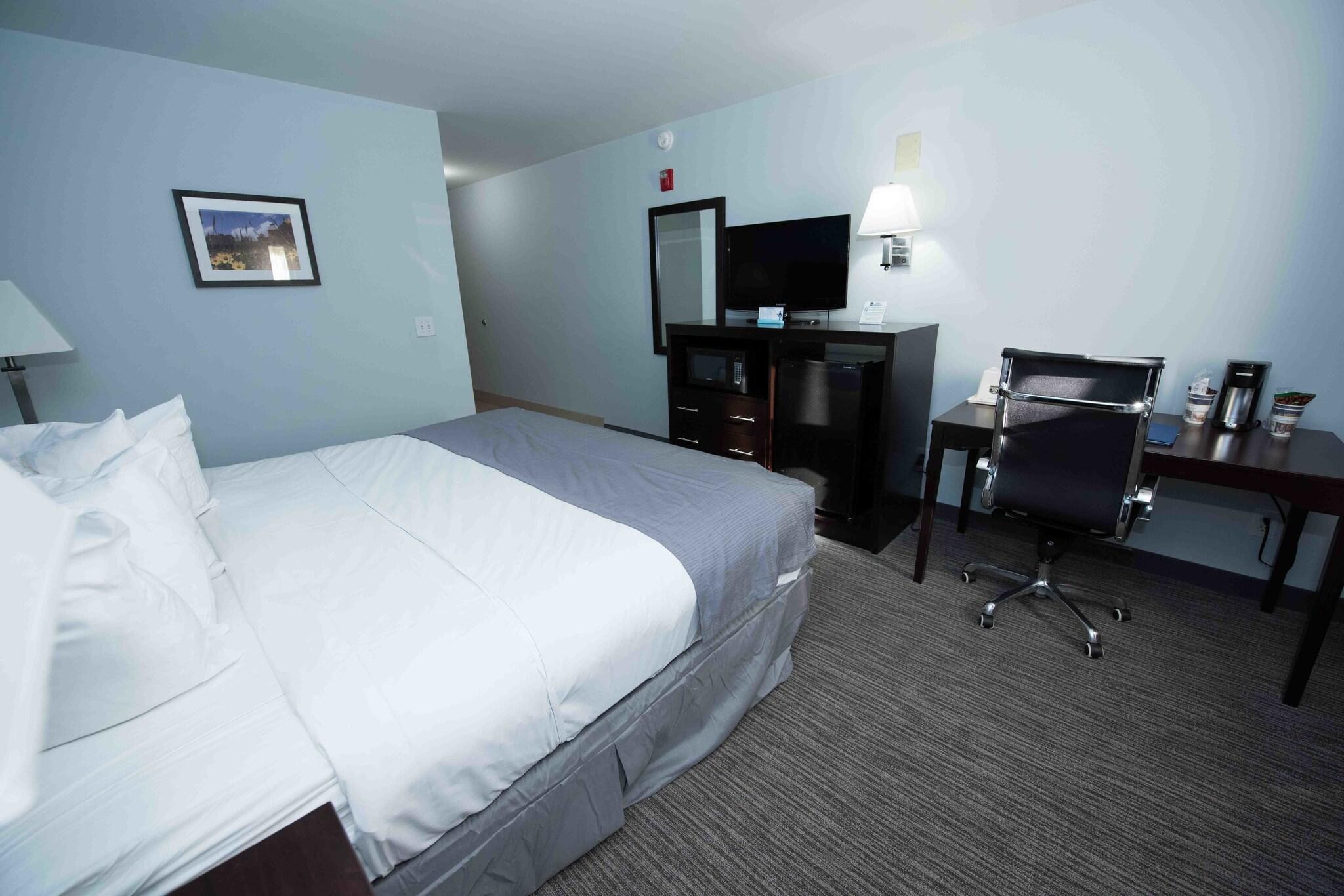 Фото Best Western New Baltimore Inn