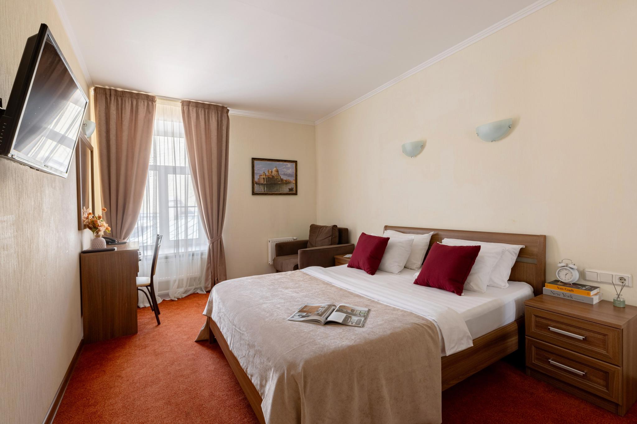 Фото Solo на Владимирской площади