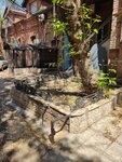 Астраханская мошкара (Teatralniy Lane, 3) ، نصب تذكاري، نحت