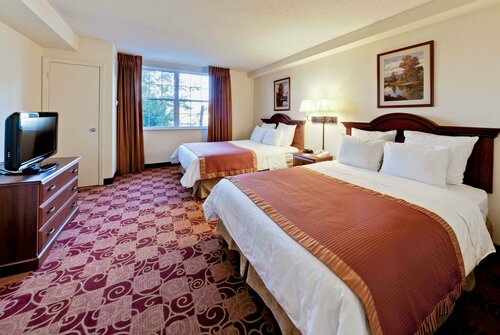 Гостиница Hawthorn Suites by Wyndham Louisville East в Луисвилле