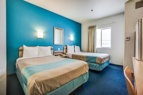 Гостиница Motel 6 Red Deer, Ab