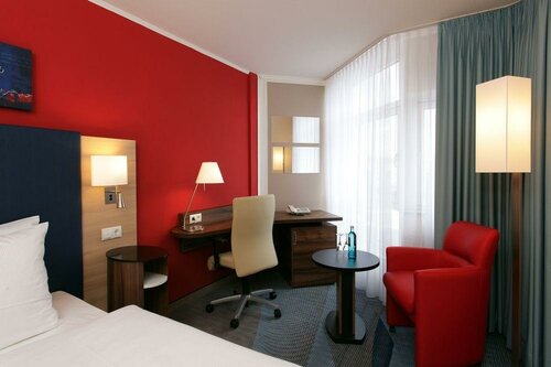 Hotel H+ Hotel Koeln Bruehl Ex. Ramada Hotel Bruhl-Koln, Brühl, photo