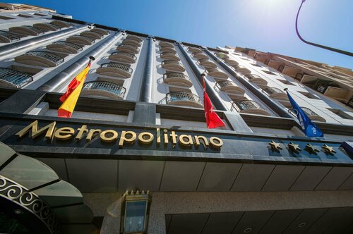 Гостиница Hotel Vp Jardín Metropolitano в Мадриде