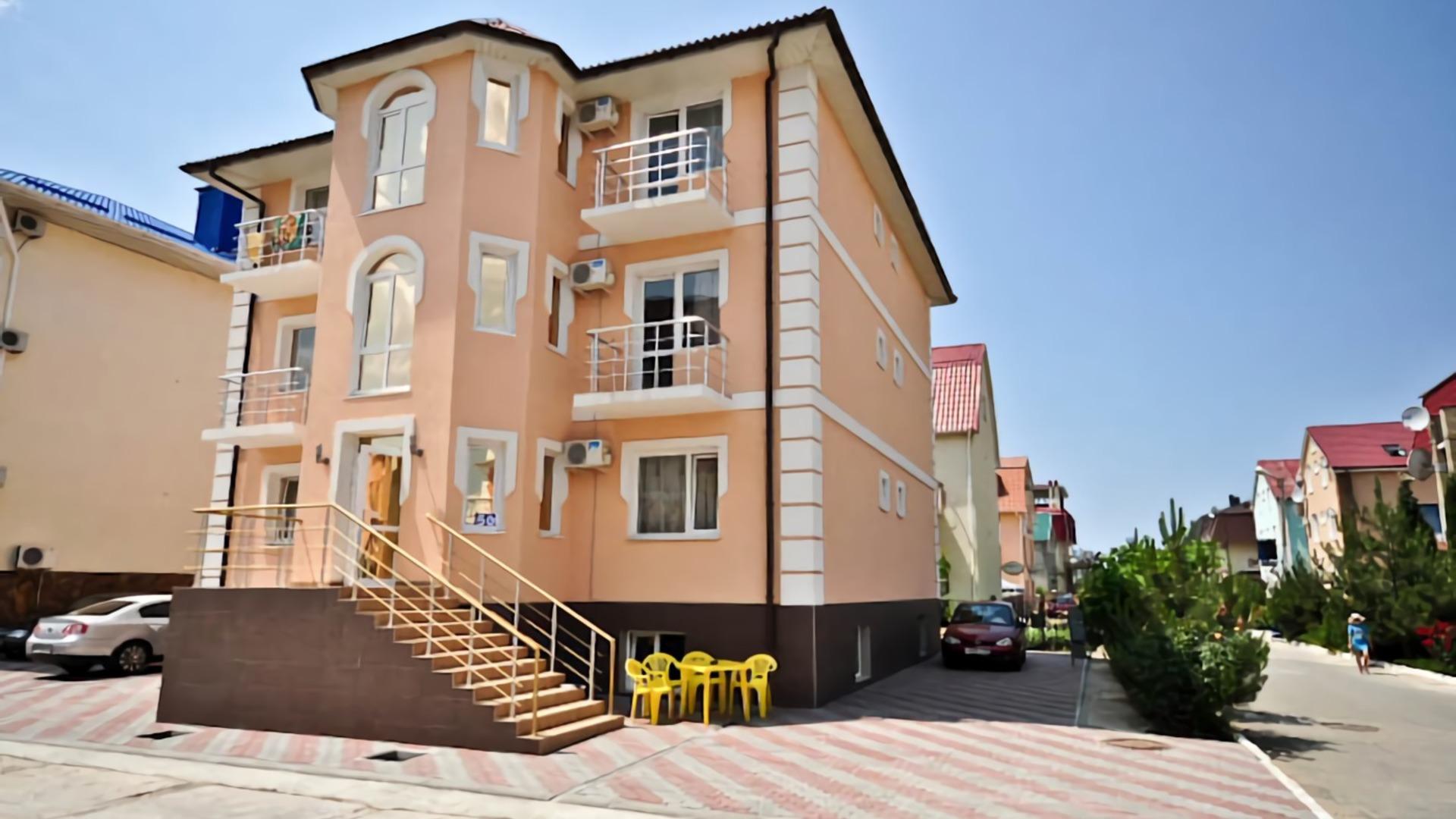 Фото отеля 1