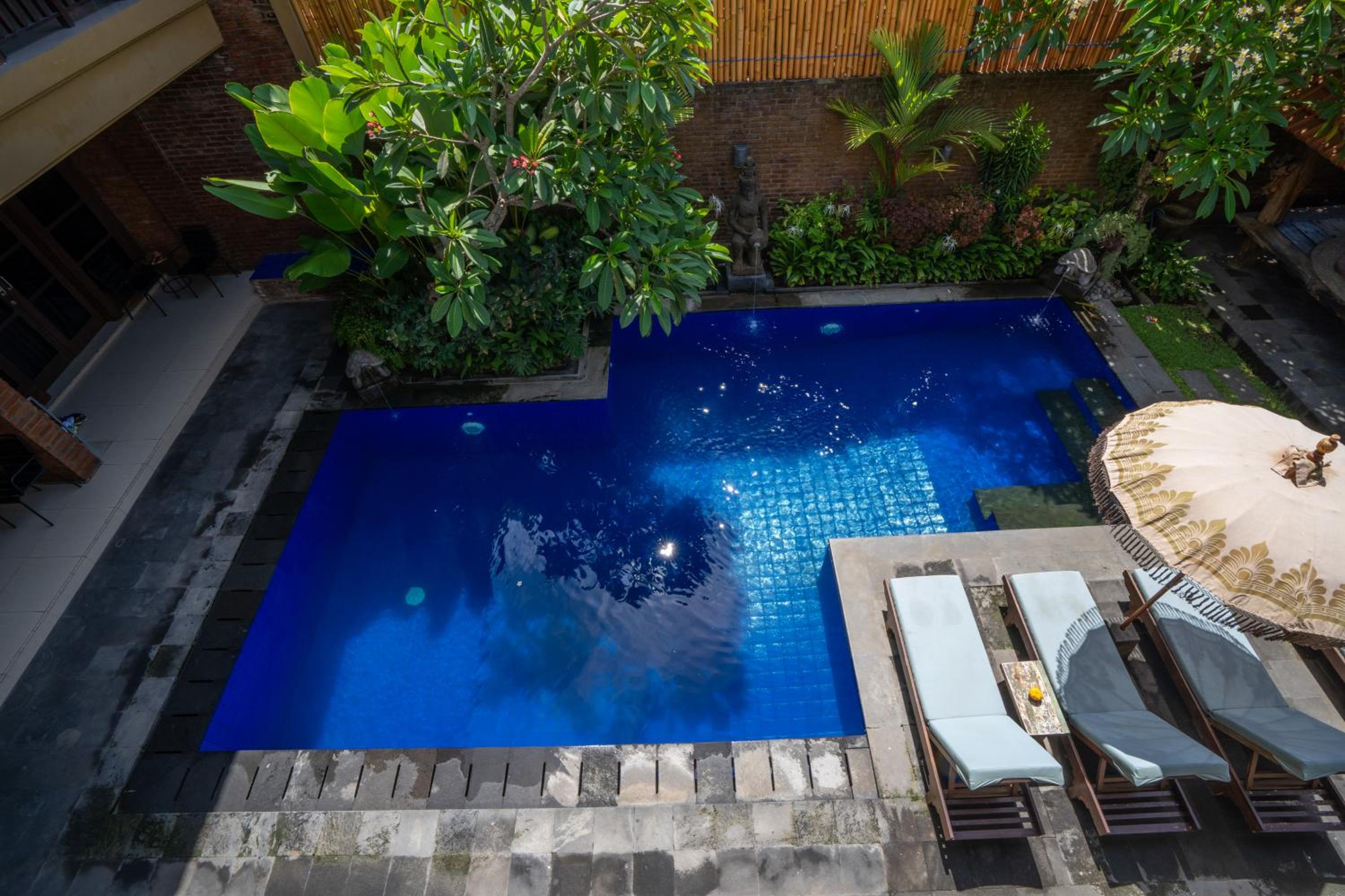 Фото Wiras Village