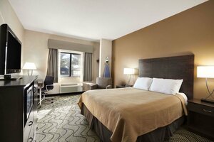 Гостиница Days Inn by Wyndham Grand Forks Columbia Mall