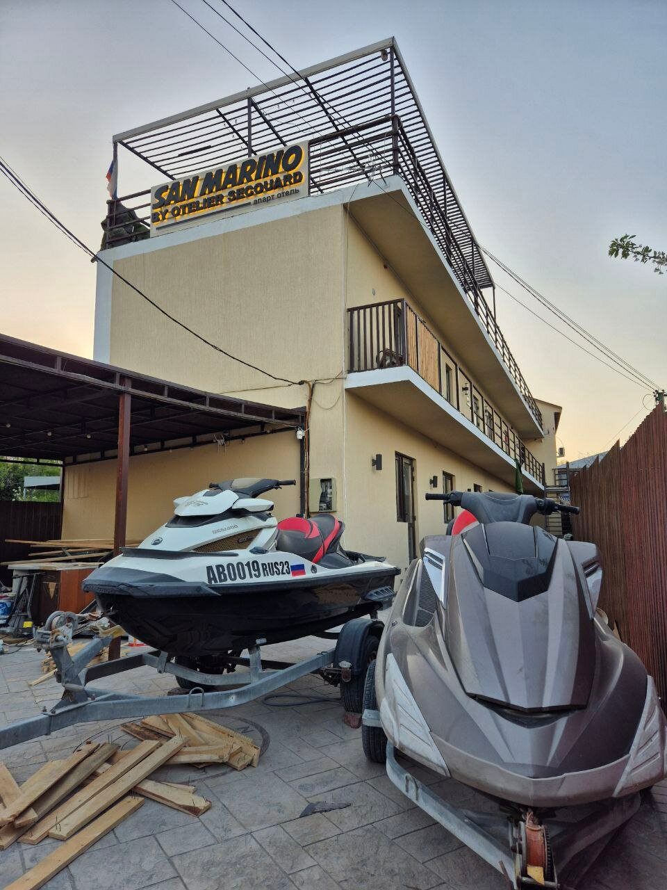 Фото отеля 2