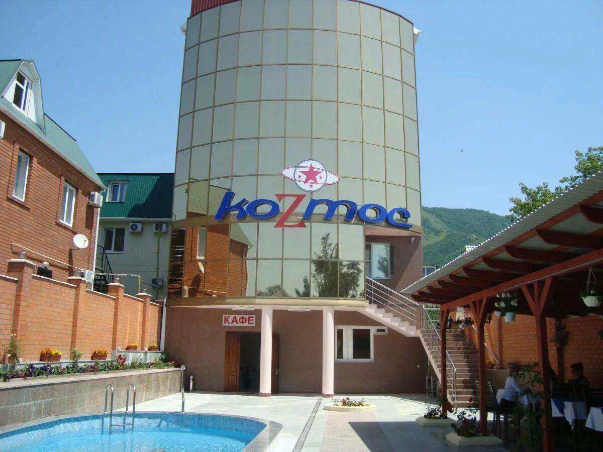 Фото отеля 1