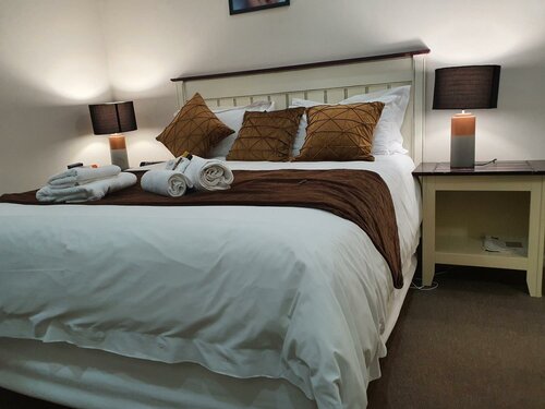 Гостиница Sunnyridge Lodge в Ист-Лондоне