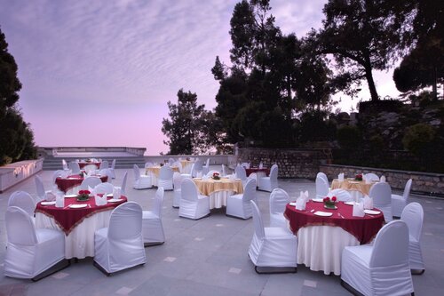 Гостиница Royal Orchid Fort Resort в Массури