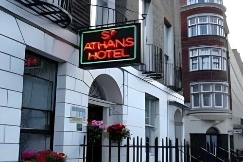 Гостиница St Athans Hotel в Лондоне