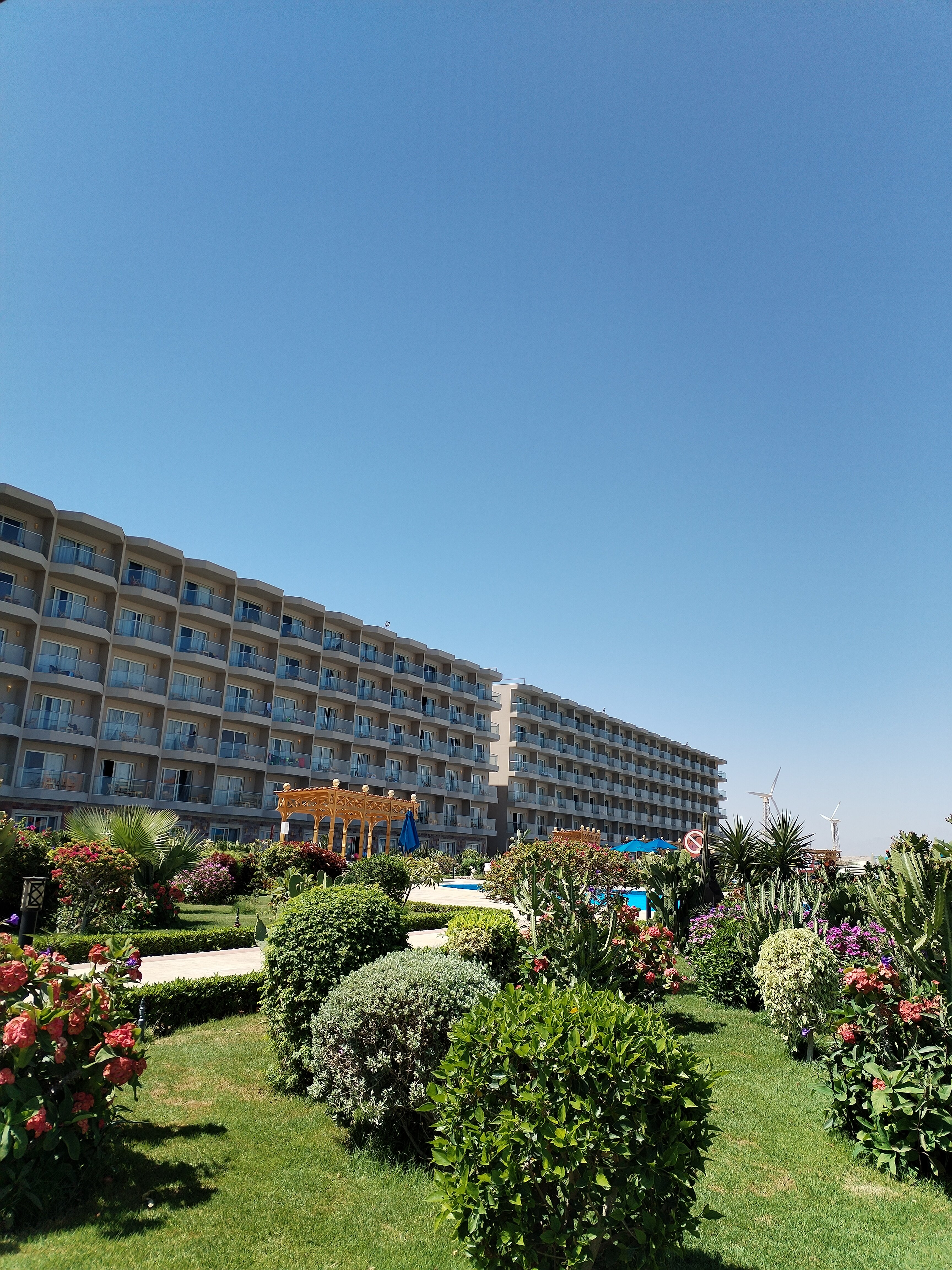 Фото Hawaii Paradise Aqua Park Resort