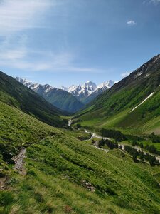 Вид на реку Ирик (Kabardino-Balkarian Republic, Elbrusskiy District, Village of Elbrus), plataforma de observación
