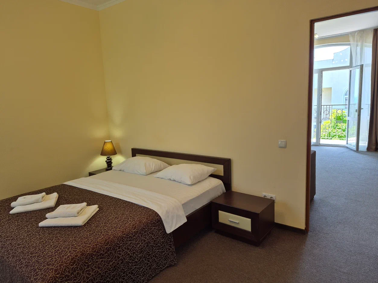 Фото отеля 3