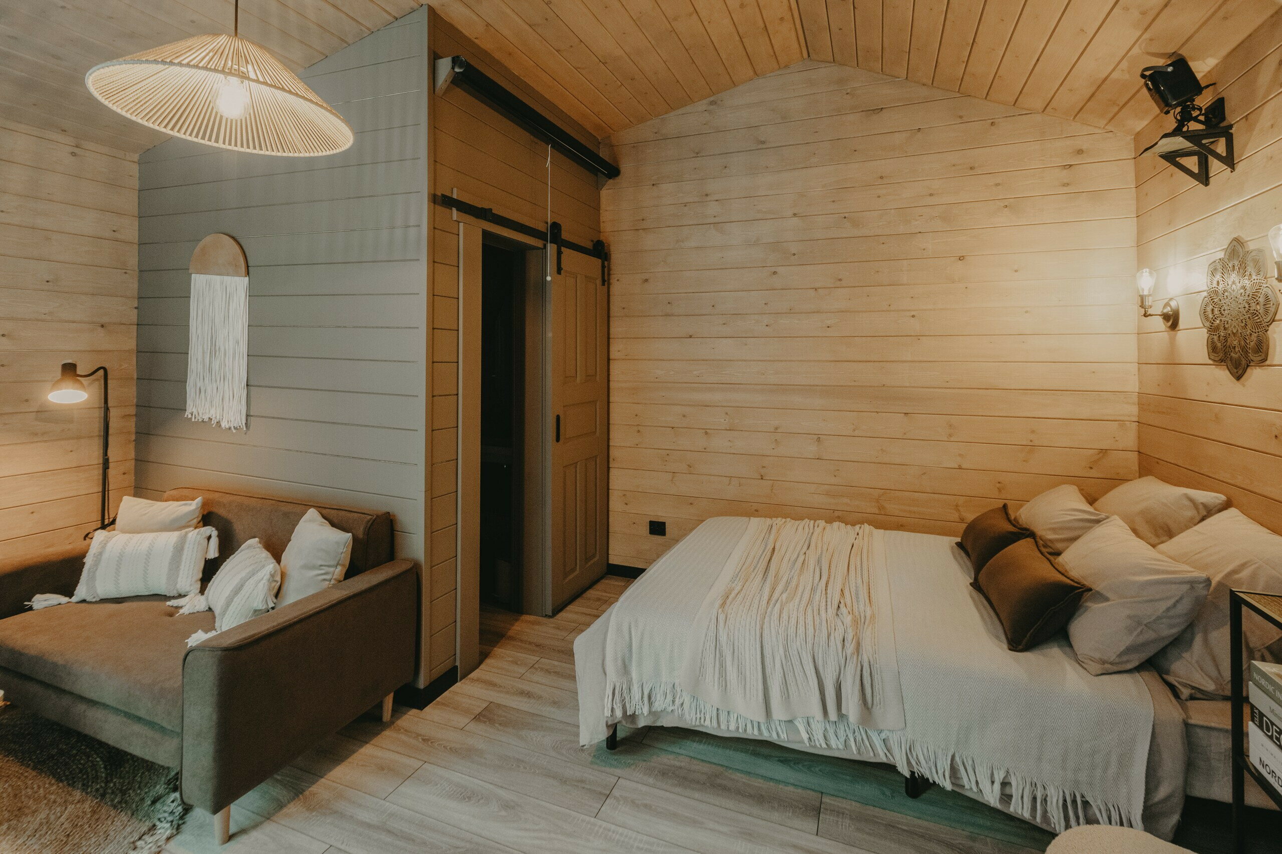 Фото Место под соснами