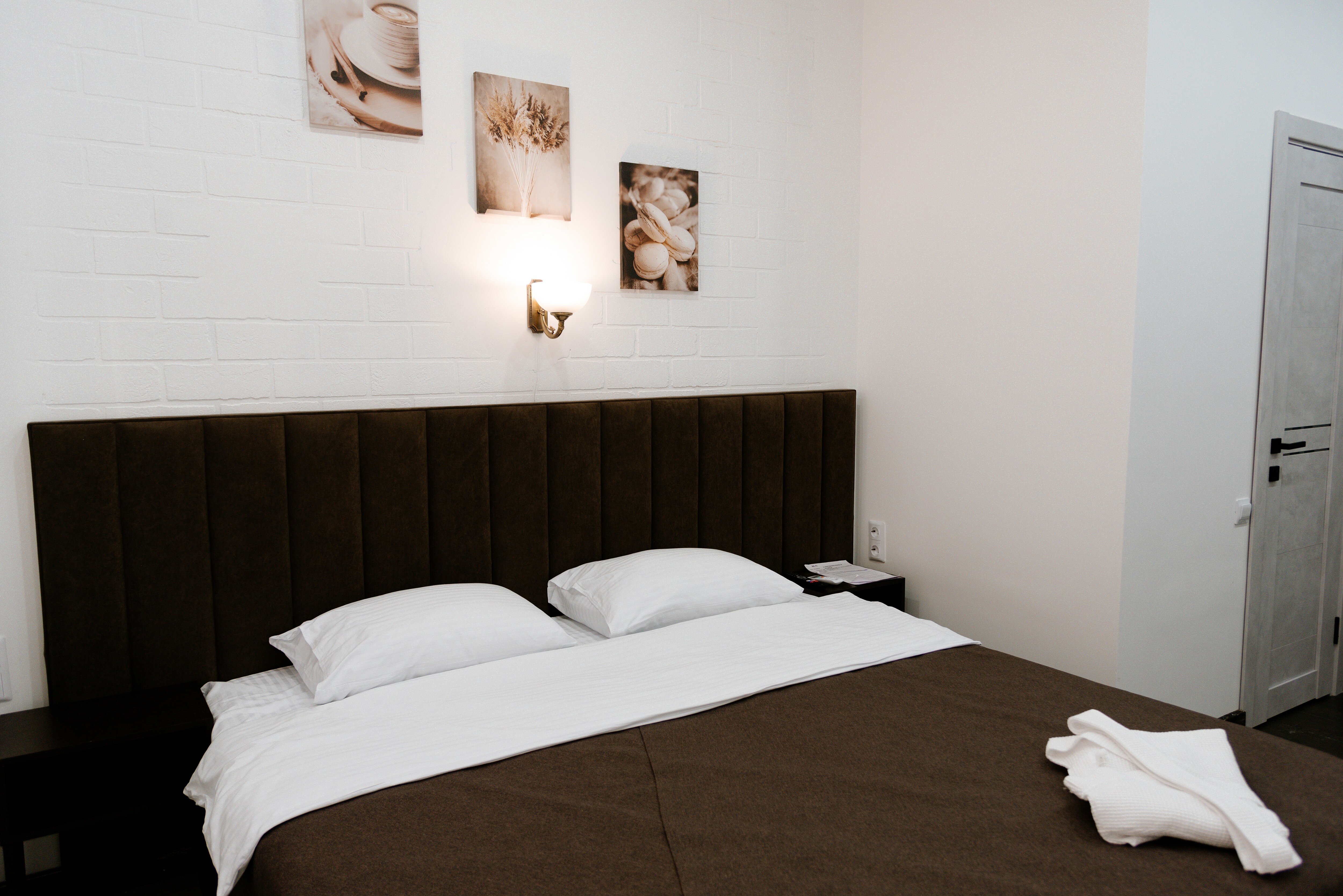 Фото В центре