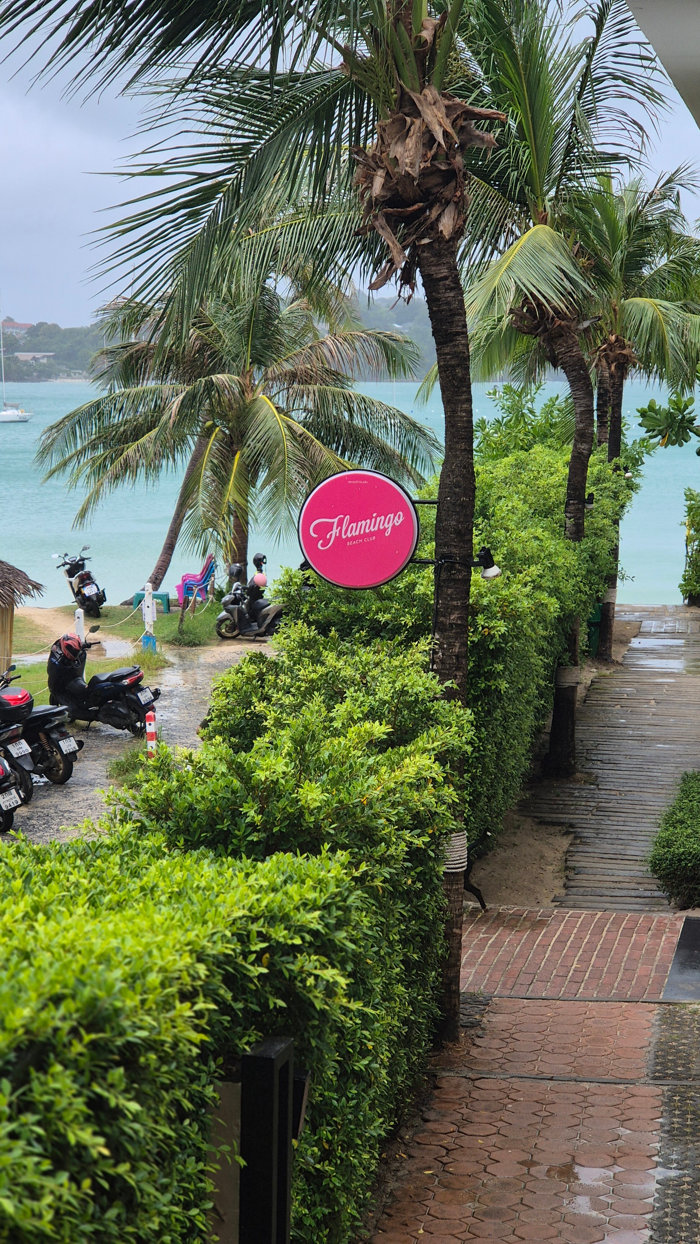 Фото Bandara Beach Resort Phuket