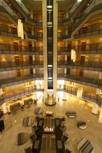Гостиница Radisson Blu Water Garden Hotel в Дакке