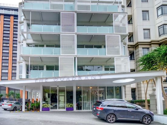 Фото The Quadrant Hotel & Suites