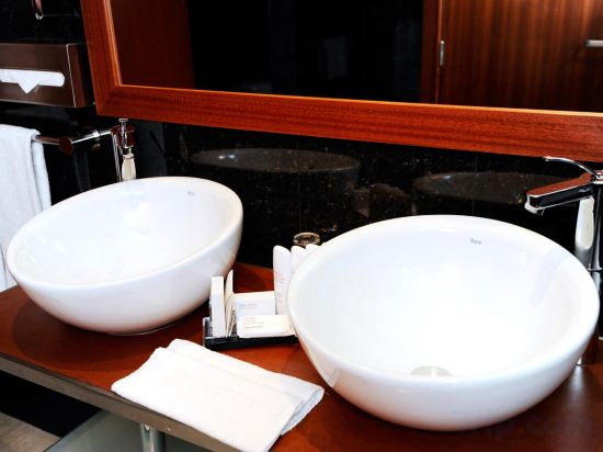 Фото Radisson Blu Hotel, Lisbon