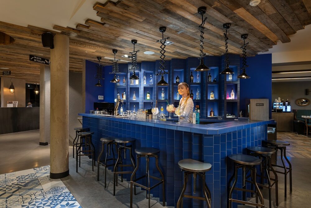 Фото Urban Lodge Hotel