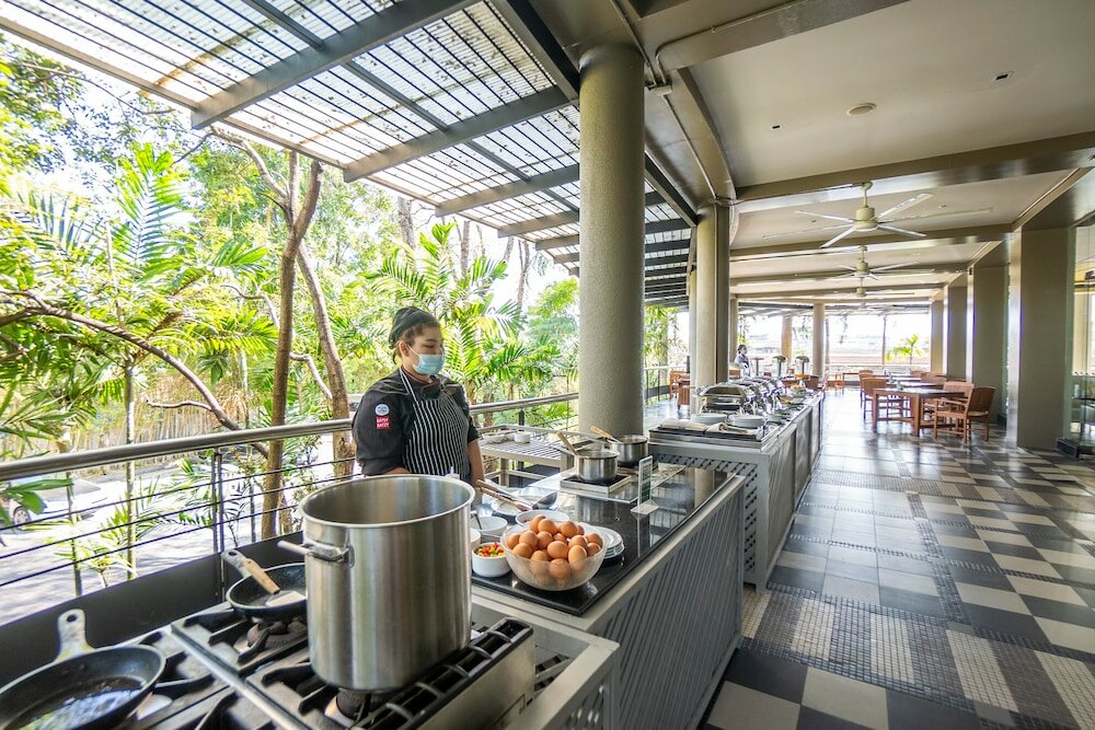 Фото The Grand Riverside Hotel Phitsanulok