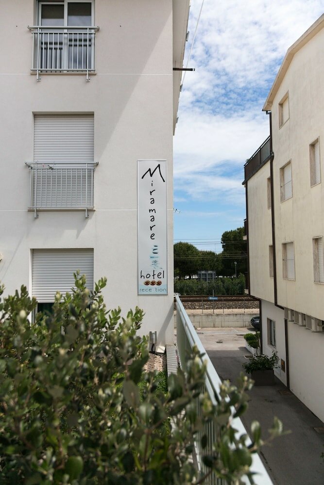 Фото Hotel Miramare
