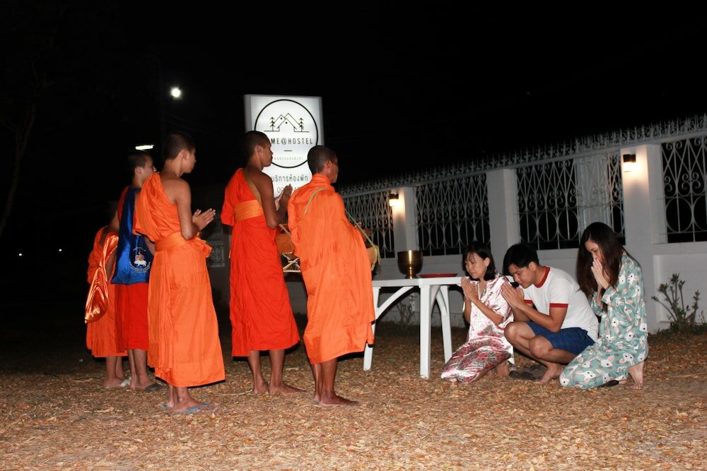 Фото Home @ Hostel Kanchanaburi