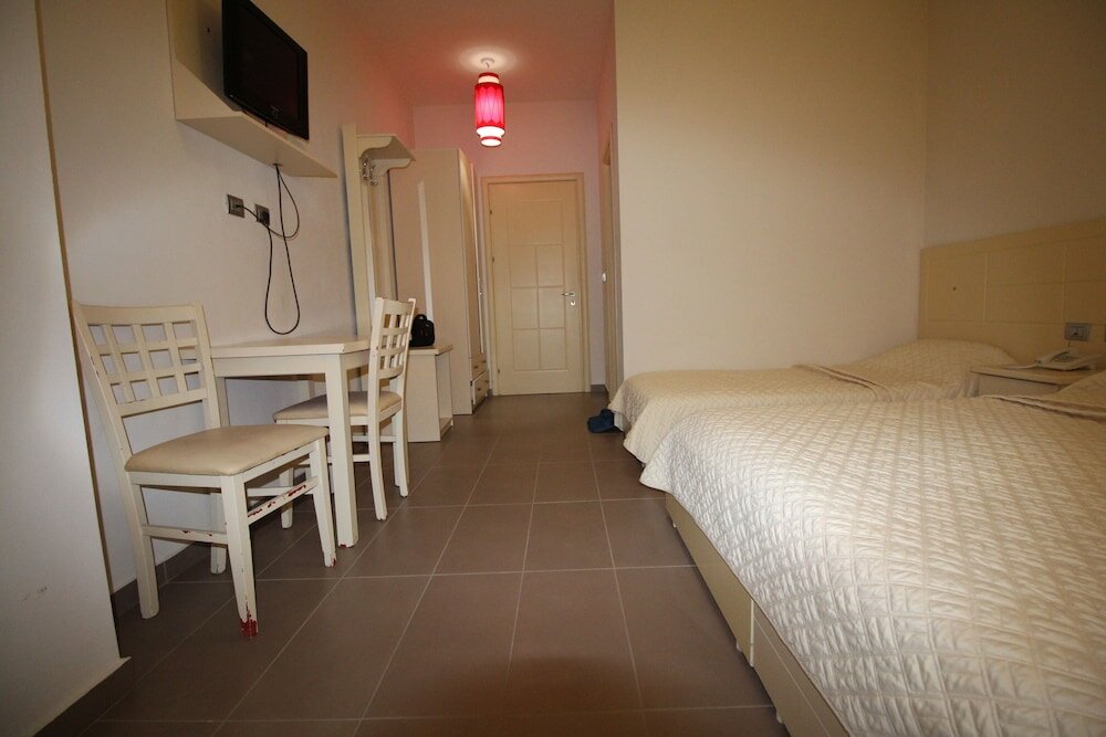 Фото Piazza Hotel