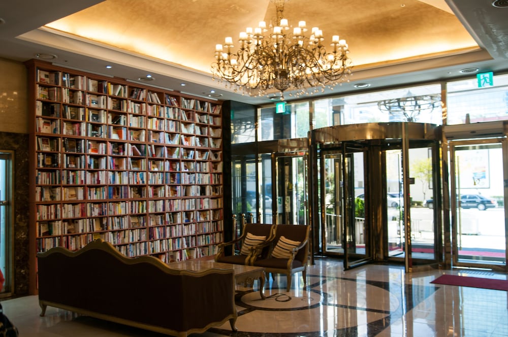 Фото Yeoksam Artnouveau City Hotel and Residence