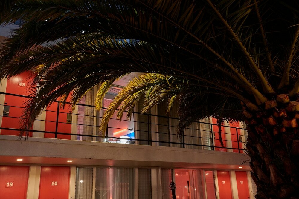 Фото The Phoenix Hotel