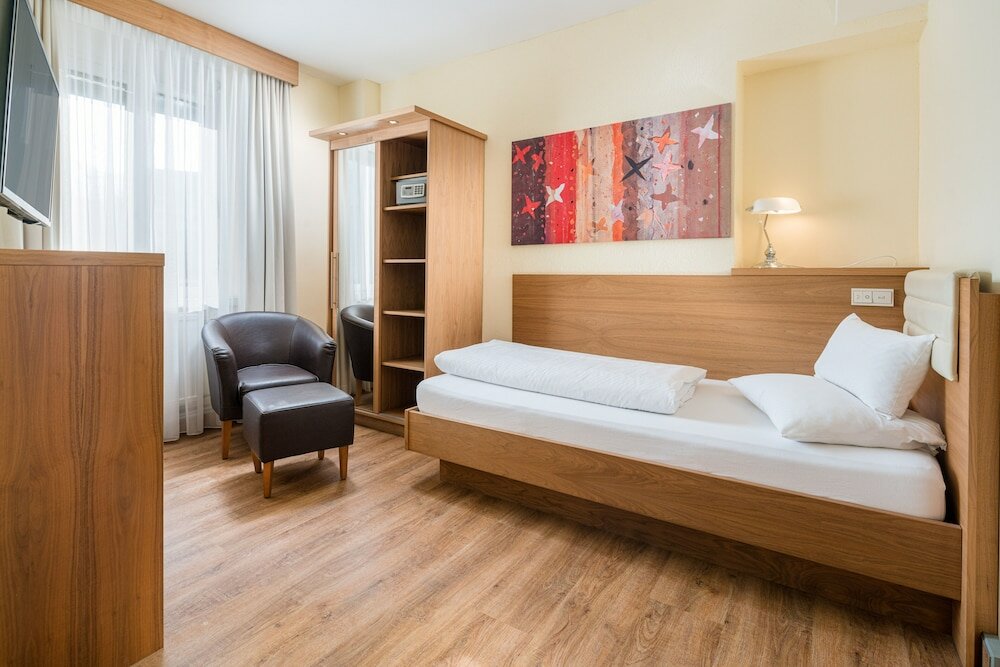 Фото Hotel Weisses Kreuz