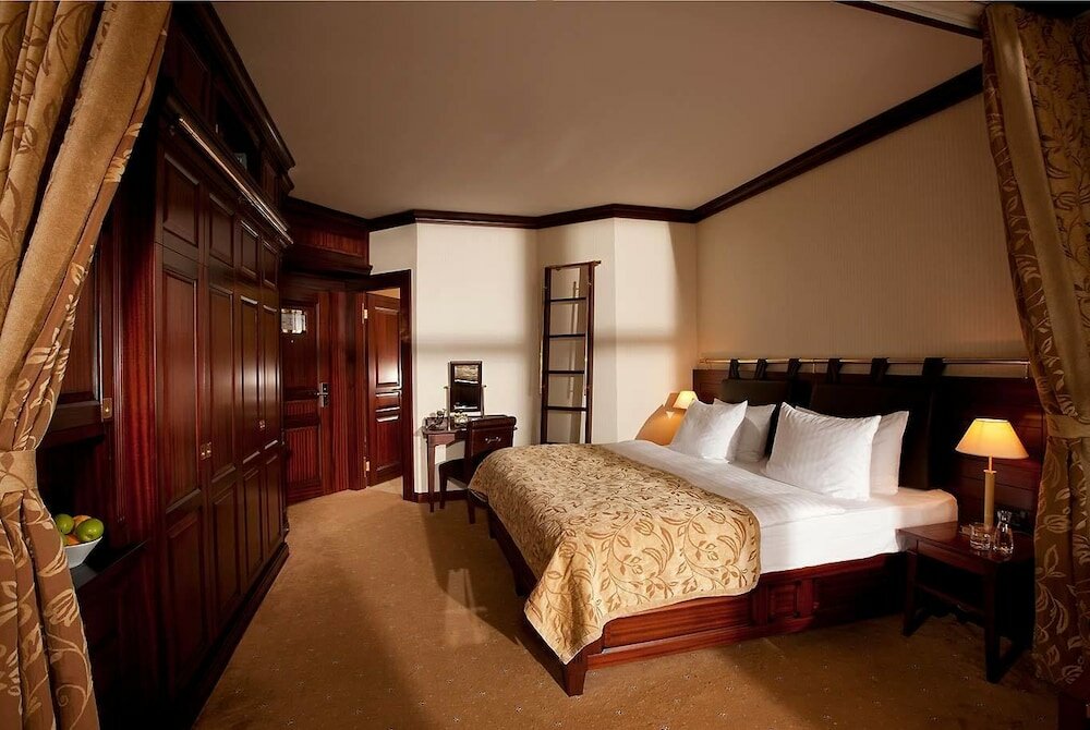 Фото Yachthafenresidenz Hohe Düne