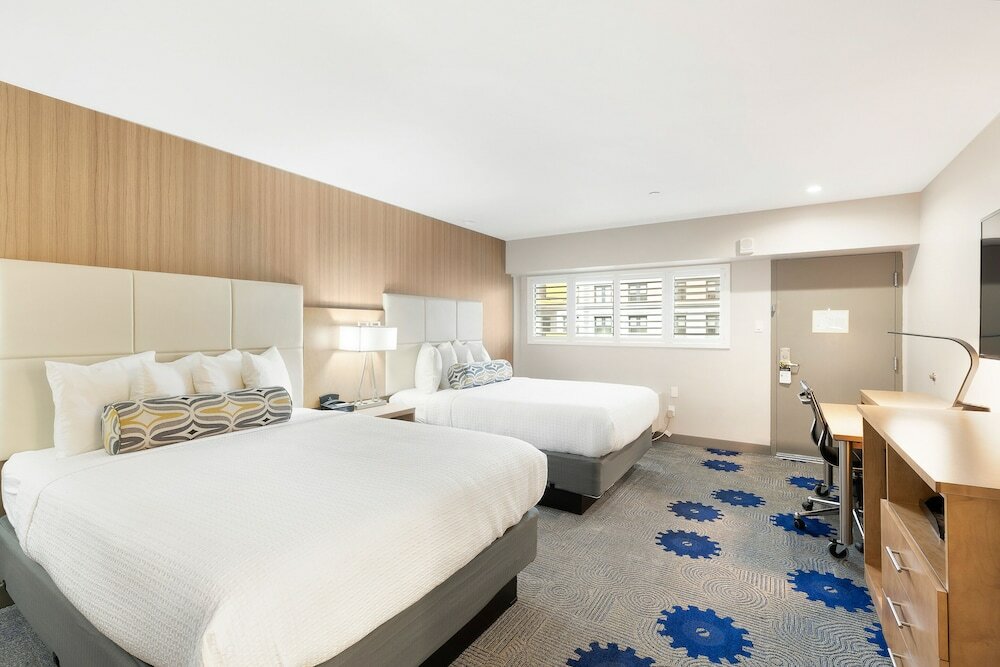 Фото Best Western Red Coach Inn