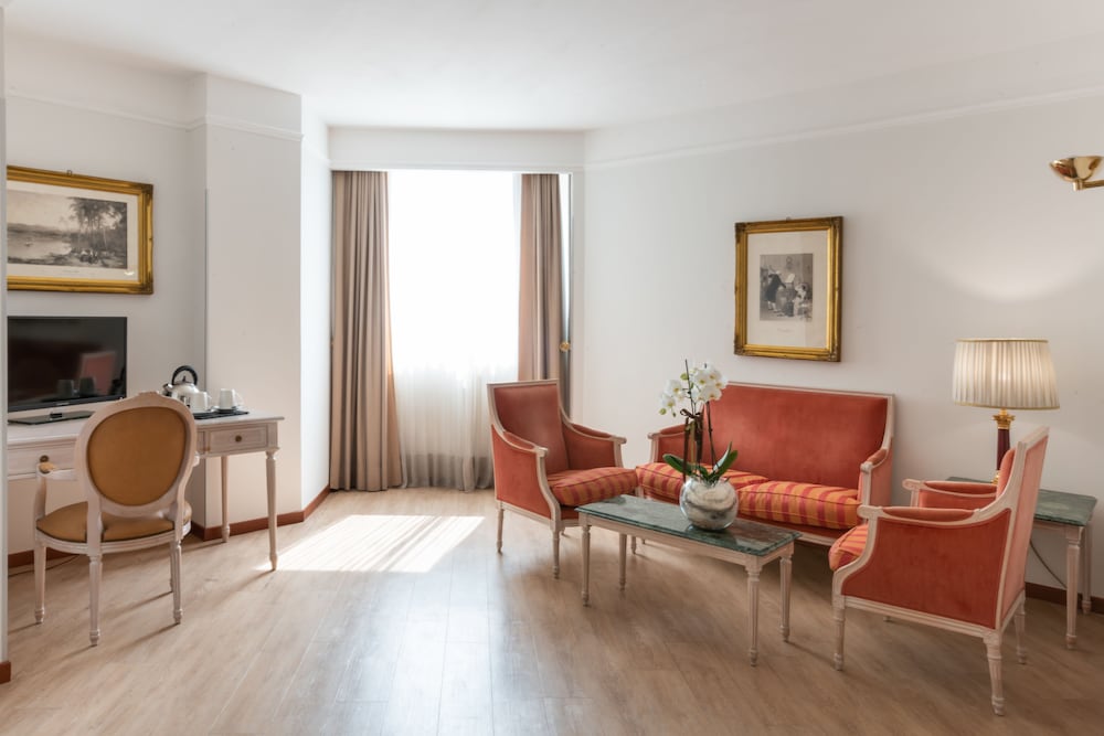 Фото Shg Hotel De La Ville