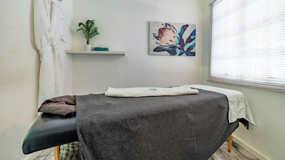 Фото Hotel Numbi and Garden Suites