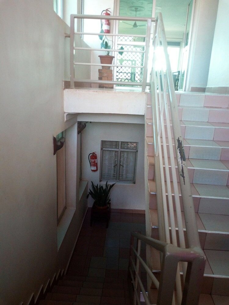 Фото New Scroll Inn Hotel