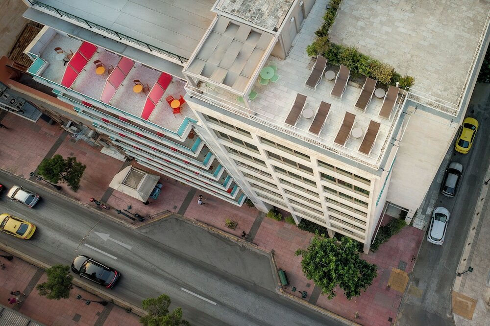 Фото Casual Kubic Athens Hotel