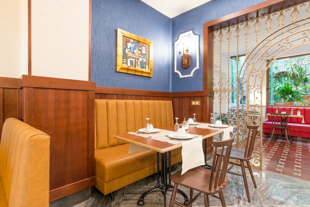 Фото Hotel California