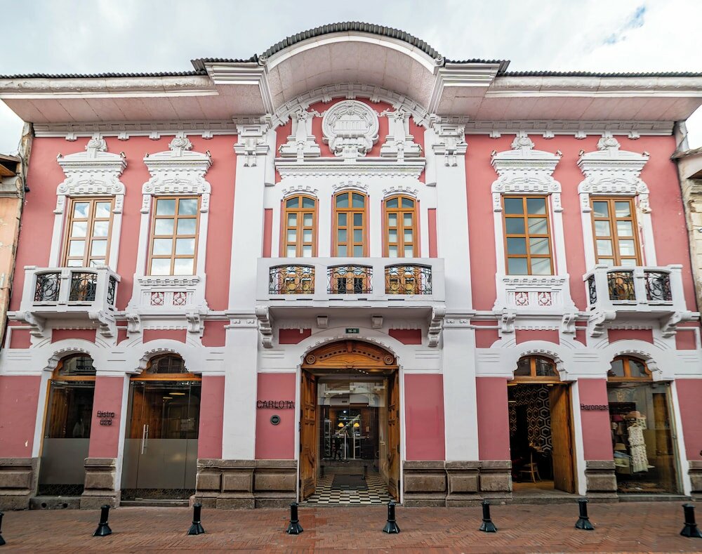 Фото отеля 2