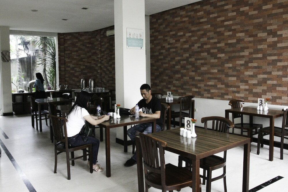 Фото № 2 Hotel Gunung Sahari